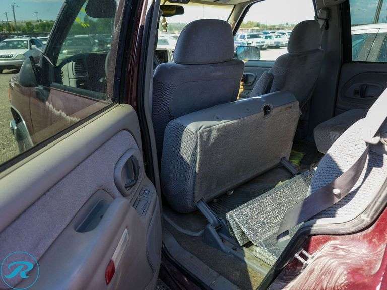 1999  Chevrolet  Tahoe   4WD - Roller Auctions