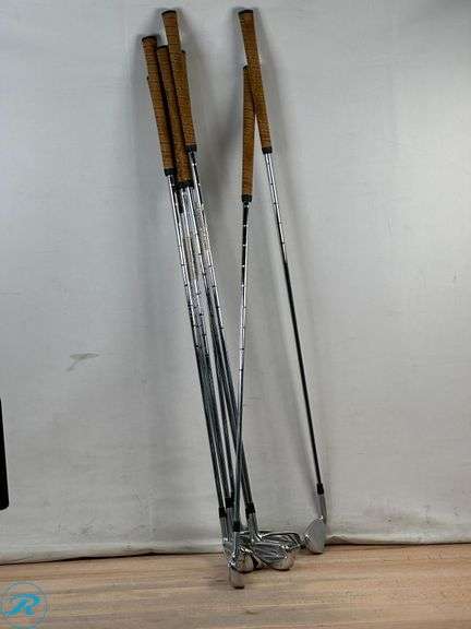 Mizuno: JPX 923 Hot Metal Irons 8-piece Set - Right Handed- Used