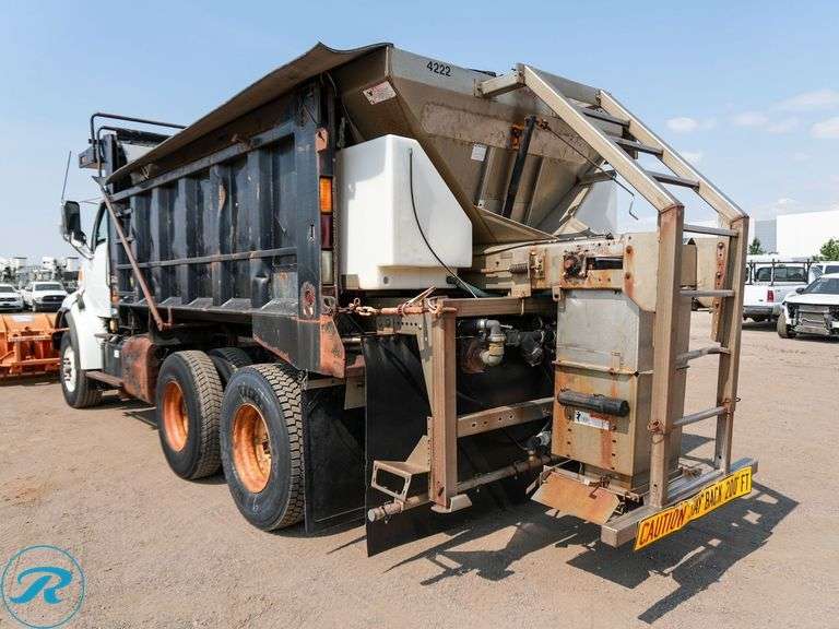 2004  Sterling  T/A Plow Truck - Roller Auctions