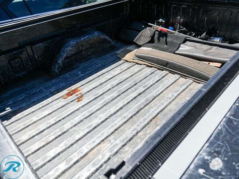 2004  Chevrolet  Silverado 1500 Base  4WD - Roller Auctions