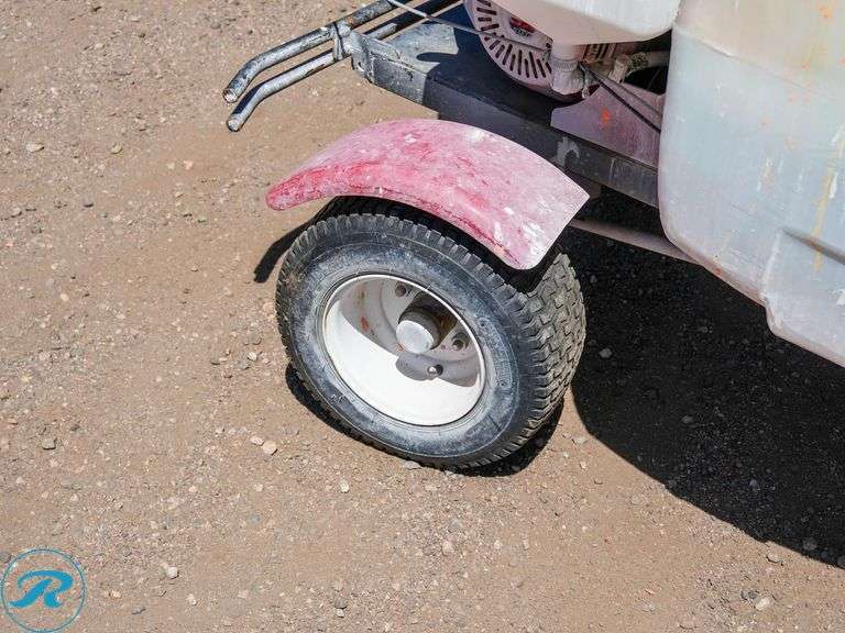 Newstripe Ride-on Paint Striper, Honda Gas Engine - Roller Auctions