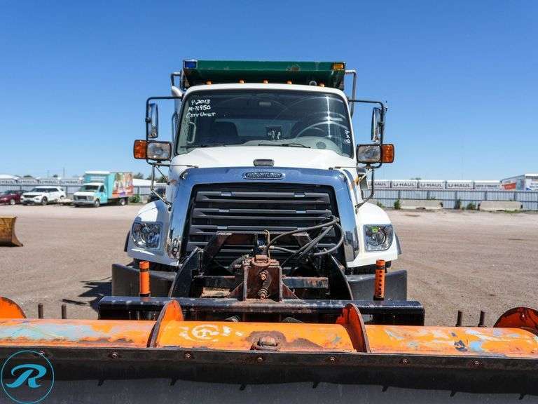 2013  Freightliner  114SD   T/A Plow Truck - Roller Auctions