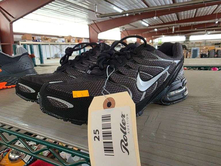 Nike Air Max Athletic Shoes, US Size 8.5