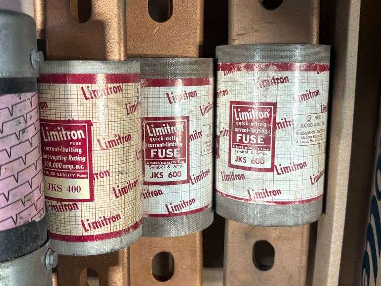 Tray of Limitron and Gould Fuses - Roller Auctions