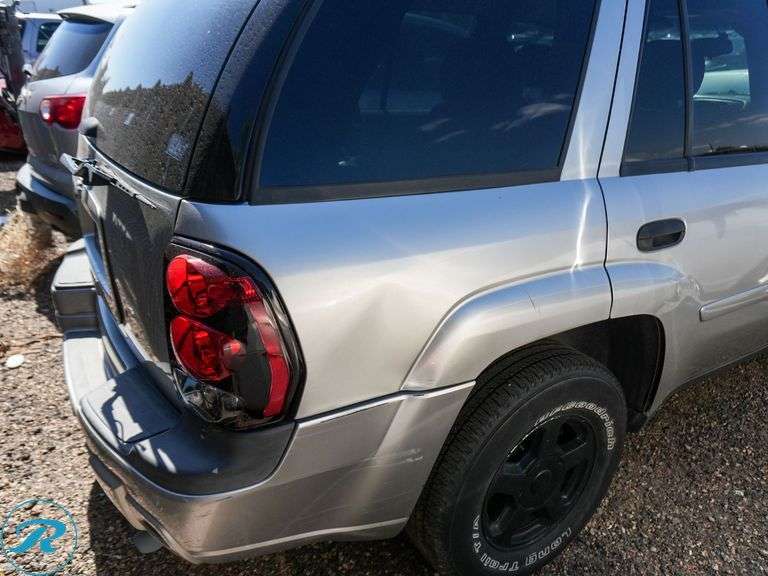 2006  Chevrolet  Trailblazer LT  4WD - Roller Auctions