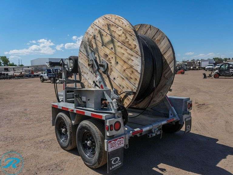 2021  Larson  7500G   T/A Hydraulic Fiber Optic Reel Trailer - Roller Auctions