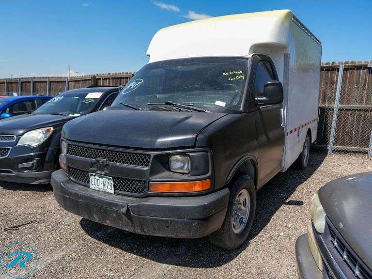 2004  Chevrolet  Express 3500   RWD