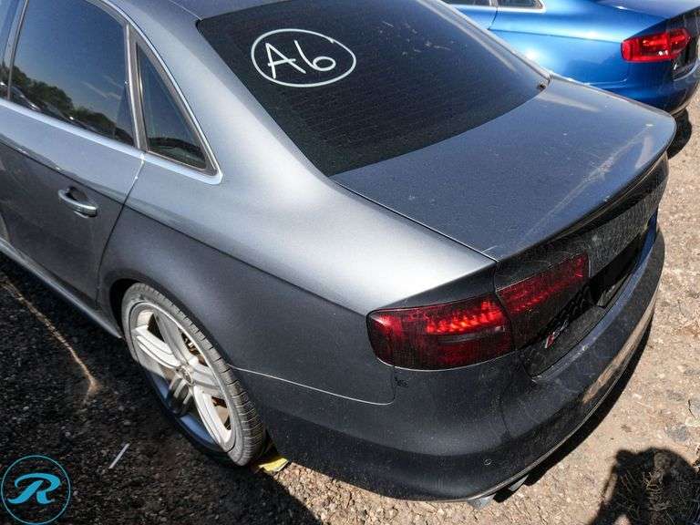 2013  Audi  S4 Quattro Premium Plus  AWD - Roller Auctions