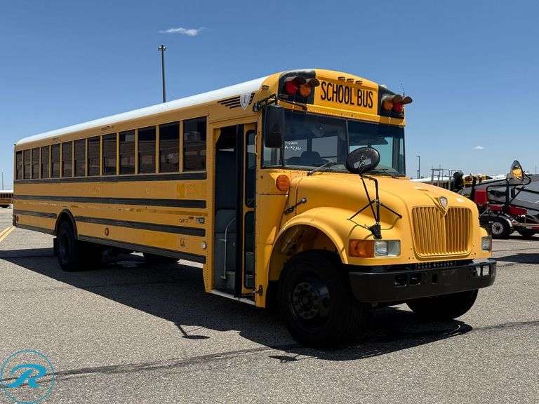 2004  IC Corporation  CE300  RWD  77-Passenger School Bus - Roller Auctions
