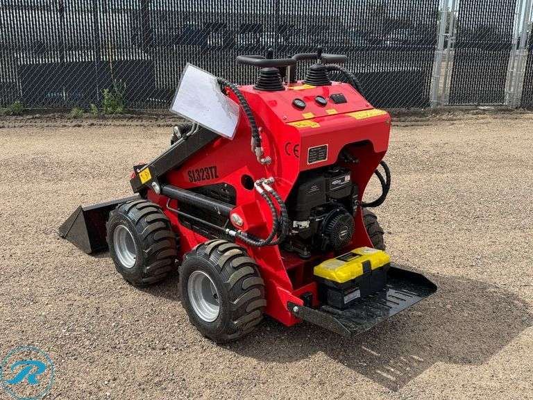 New 2026  SDLOOL  SL323TZ  Mini Skid Steer Loader - Roller Auctions