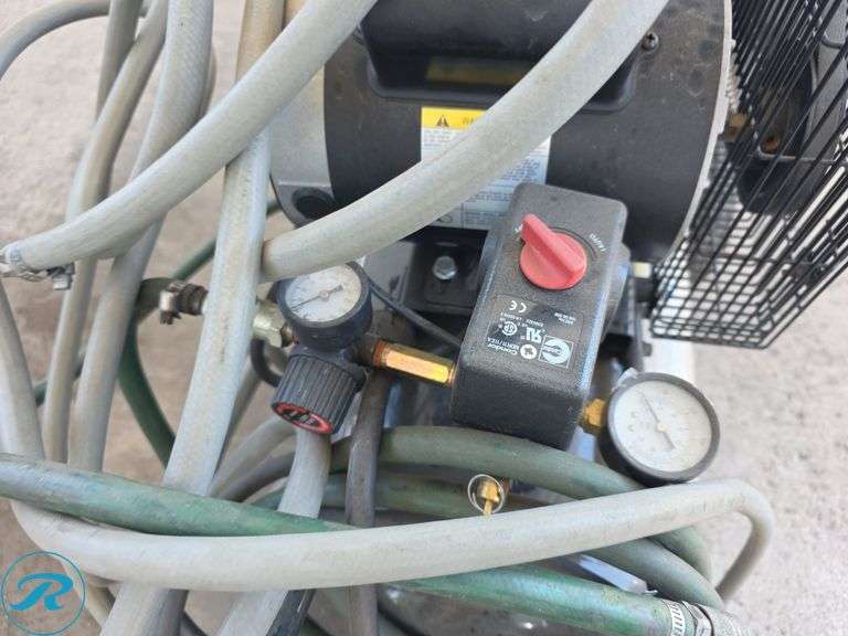 Black Diamond BDPC1682066.MN Air Compressor, Electric, 20 Gallon - Roller Auctions