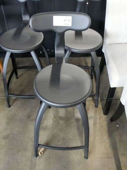 (3) Black Metal Bar Stools With Curved Backrest - Roller Auctions