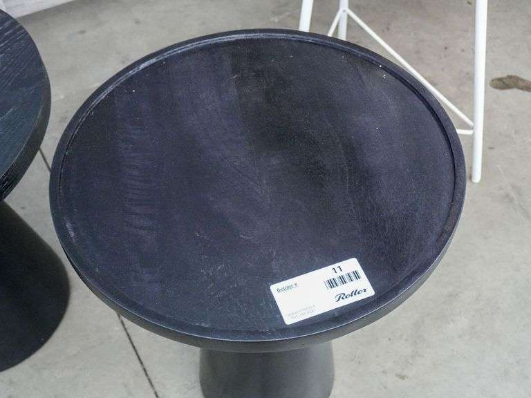 Pedestal Side Table, 20” - Roller Auctions