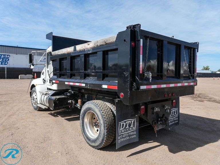 2011 Kenworth T370 S/A Dump Truck - Roller Auctions