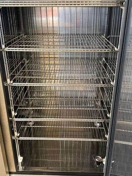 Turbo Air TSF-72SD-N Three-Door Reach-In Freezer with Casters, 110-120V - Roller Auctions