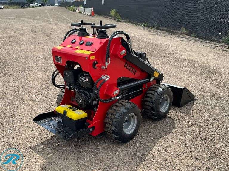 New 2026  SDLOOL  SL323TZ  Mini Skid Steer Loader - Roller Auctions