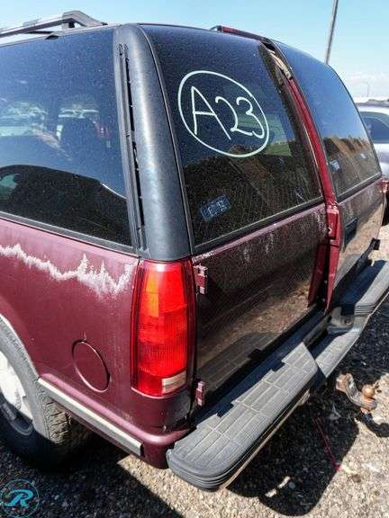 1999  Chevrolet  Tahoe   4WD - Roller Auctions