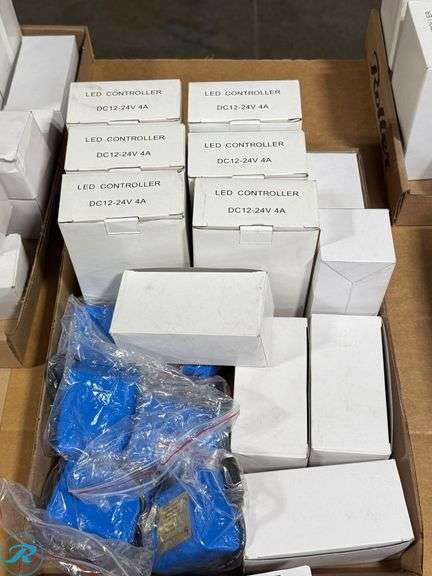 Tray of LED Controllers DC12-24V 4A With Batteries and Charges