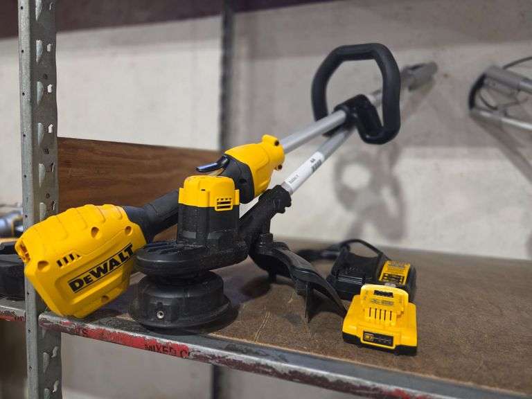 DeWalt DCST925 String Trimmer, 20V Max, Electric, with Battery and Charger