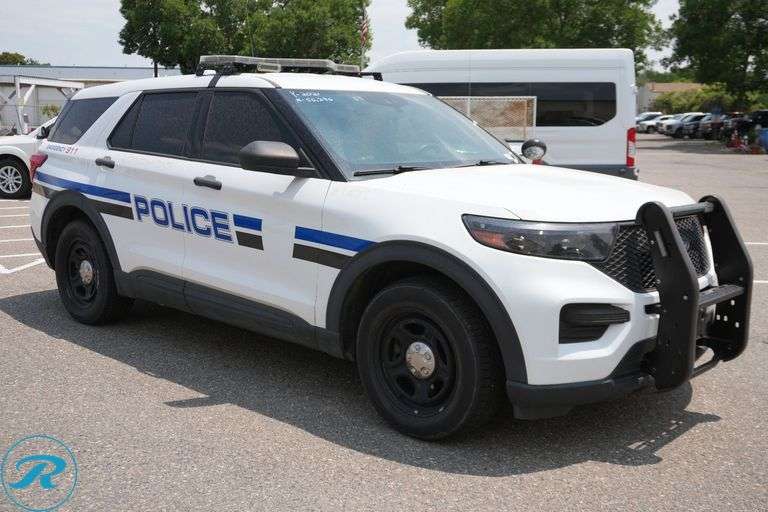 2021 Ford Explorer AWD Police Interceptor SUV - Roller Auctions