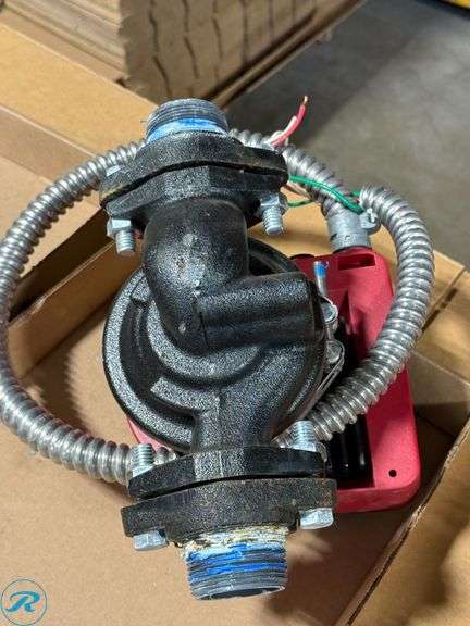 Grundfos Magna1 32-60F 165 Circulator Pump - Roller Auctions