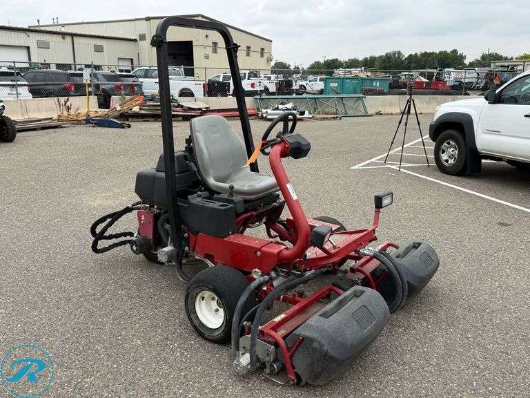 2013  Toro  Greensmaster 3150  3WD  Ride-On Reel Mower - Roller Auctions