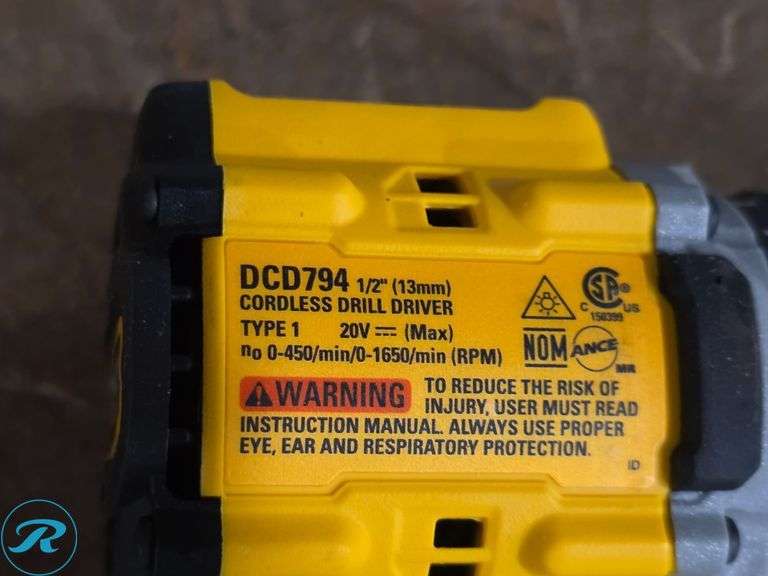 DeWalt DCD794 Cordless Drill Driver, DCF809 Cordless Impact Driver, 20V, (2) Batteries and Bag - Roller Auctions