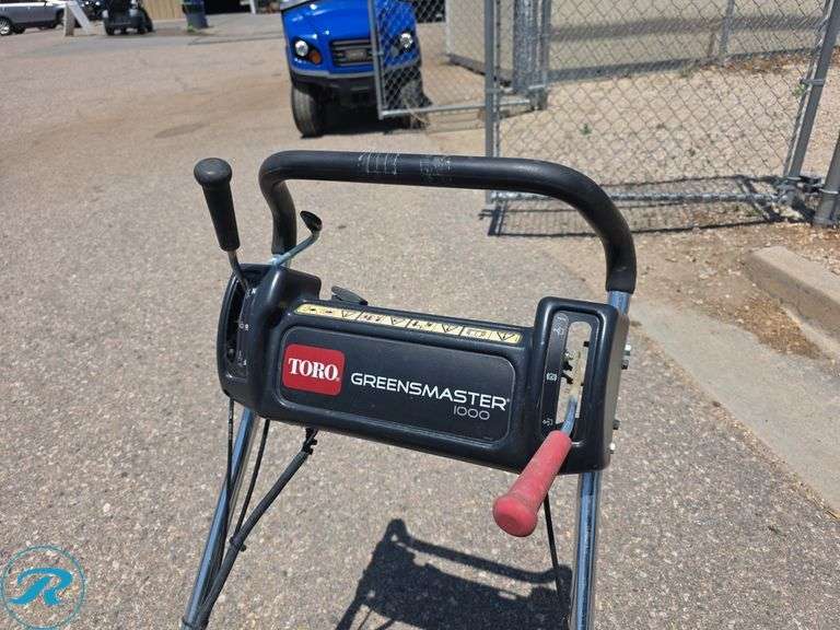 Toro Greensmaster 1000 Walk Behind Reel Mower (Inoperable, Does Not Start) - Roller Auctions
