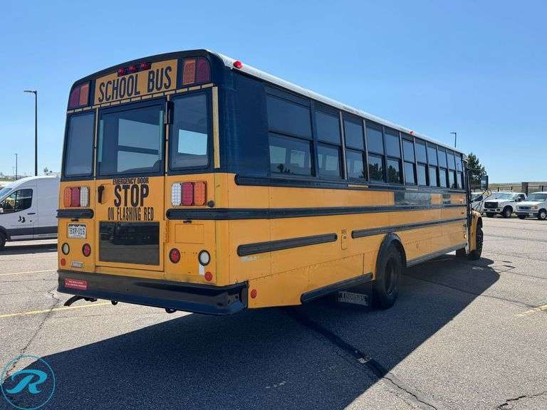 2008 Thomas Saf-T-Liner C2 Freightliner RWD 77-Passenger School Bus - Roller Auctions