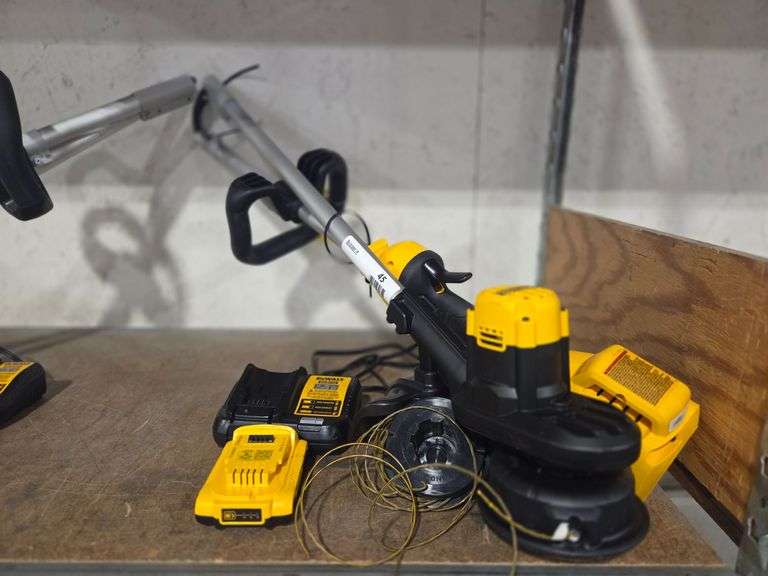 DeWalt DCST925 String Trimmer, 20V Max, Electric, with Charger and Battery - Roller Auctions