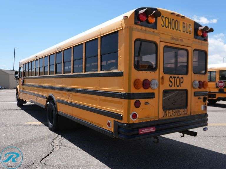 2004  IC Corporation  CE300  RWD  77-Passenger School Bus - Roller Auctions