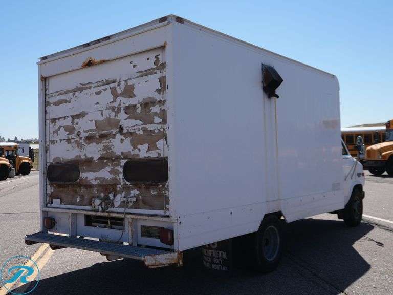 1992 Chevrolet G30 G30 RWD Box Truck - Roller Auctions