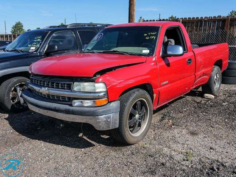 2002 Chevrolet Silverado 1500 LS RWD