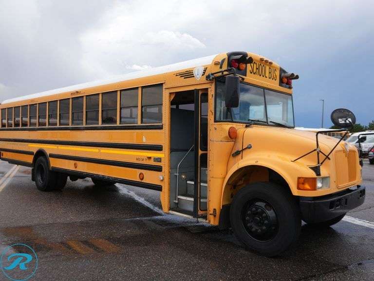 2004  IC Corporation  CE300  RWD  77-Passenger School Bus - Roller Auctions