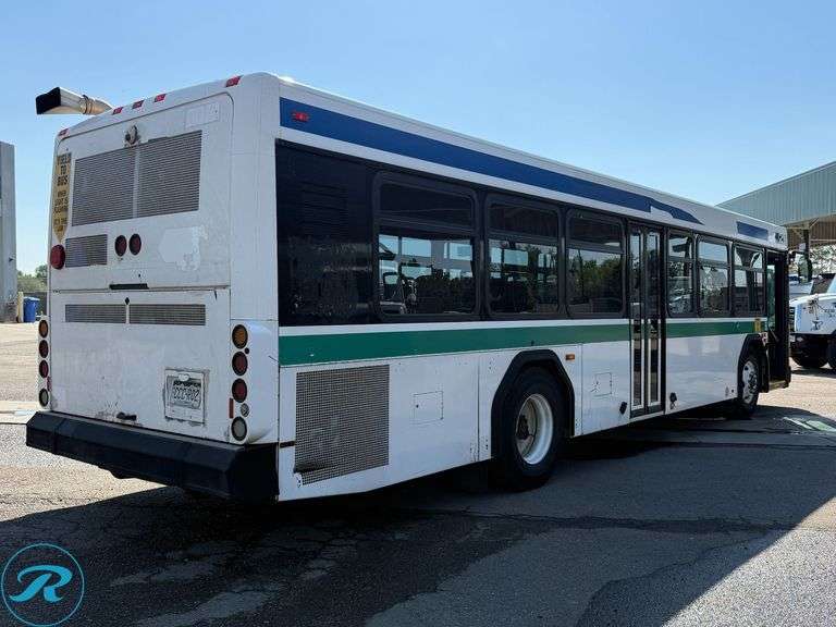 2010  Gillig  G27B102N4  Low Floor Transit Bus - Roller Auctions