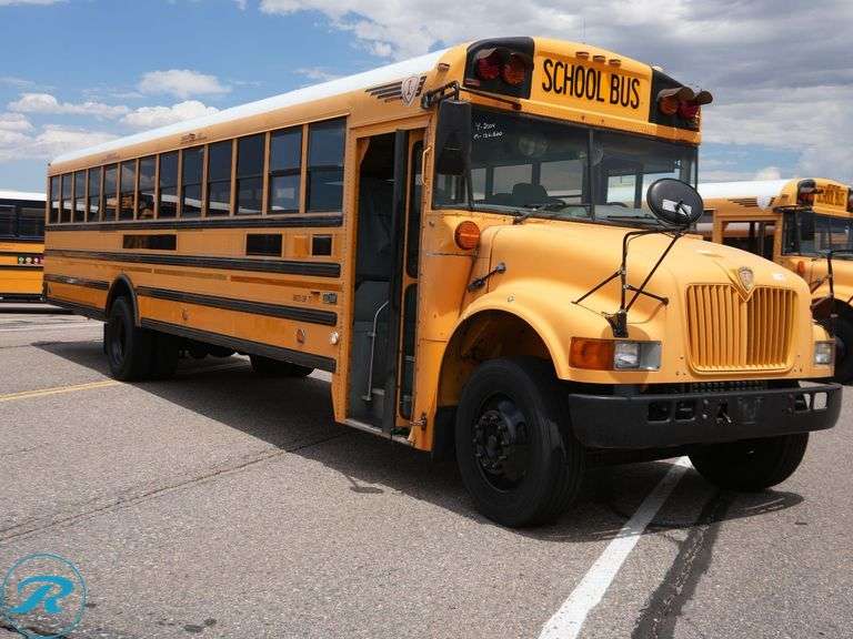 2004 IC Corporation CE300 RWD 77-Passenger School Bus - Roller Auctions