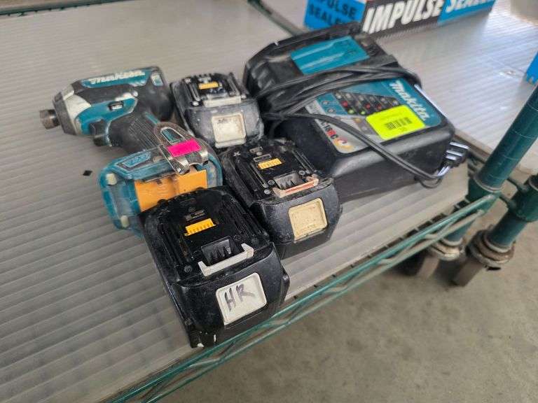 Makita XDT13 Impact Driver, Charger and 18V Lithium-Ion Batteries
