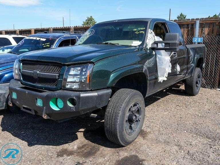 2003 Chevrolet Silverado 2500 Base 4WD