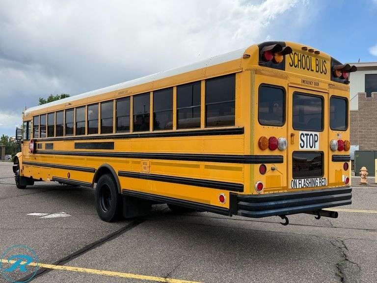 2004  IC Corporation  CE300  RWD  77-Passenger School Bus - Roller Auctions