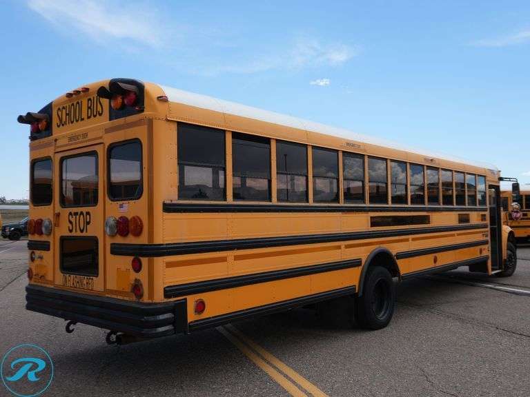 2004 IC Corporation CE300 RWD 77-Passenger School Bus - Roller Auctions