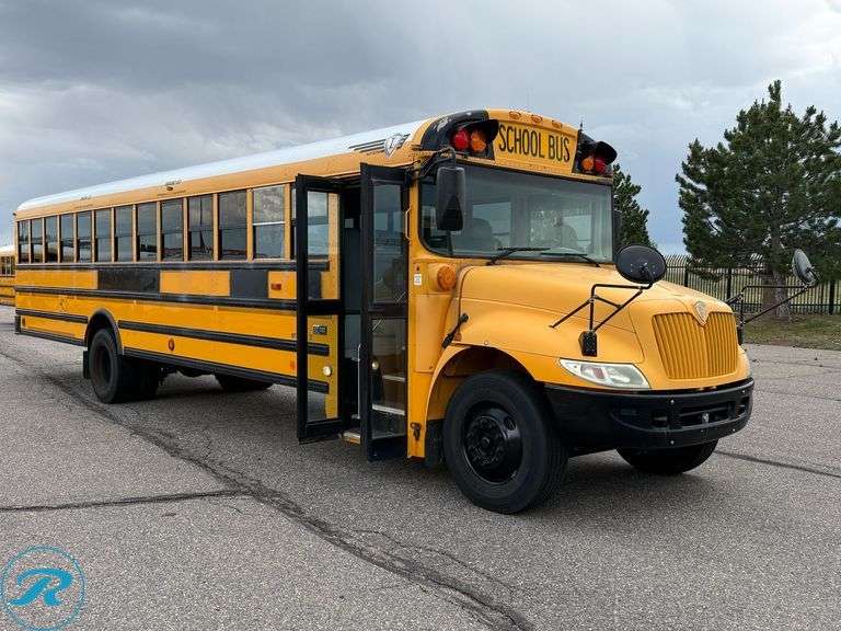 2006 IC Corporation CE300 RWD 77-Passenger School Bus - Roller Auctions