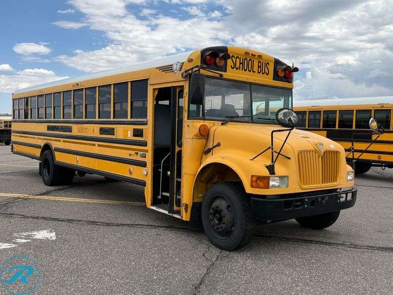 2004  IC Corporation  CE300  RWD  77-Passenger School Bus - Roller Auctions
