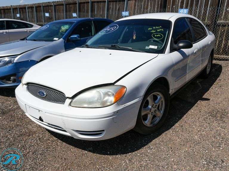 2005 Ford Taurus SE FWD