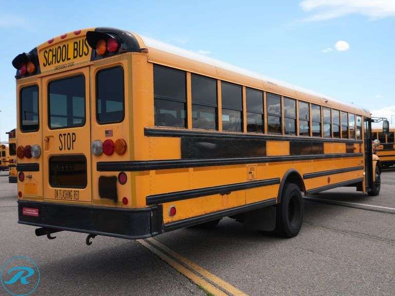 2006  IC Corporation  CE300  RWD  77-Passenger School Bus - Roller Auctions