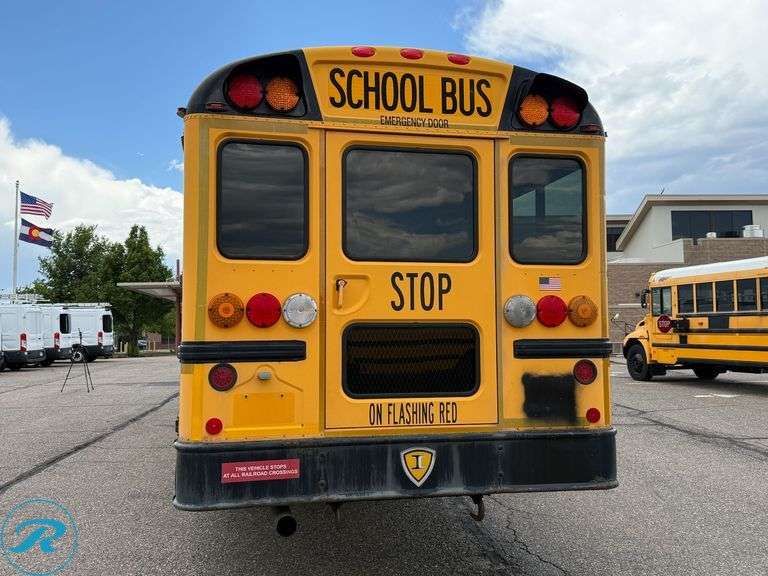 2006 IC Corporation CE300 RWD 77-Passenger School Bus - Roller Auctions