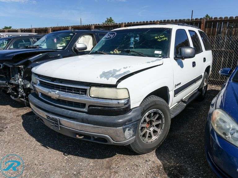 2000 Chevrolet Tahoe RWD