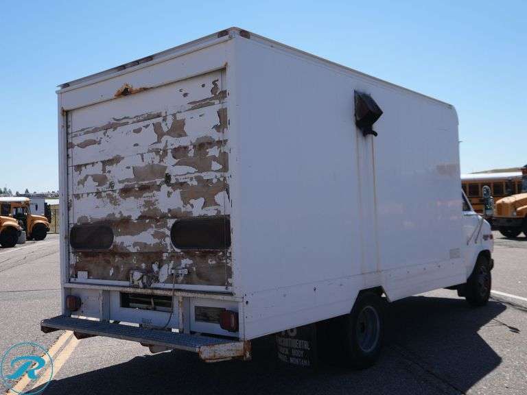 1992 Chevrolet G30 G30 RWD Box Truck - Roller Auctions
