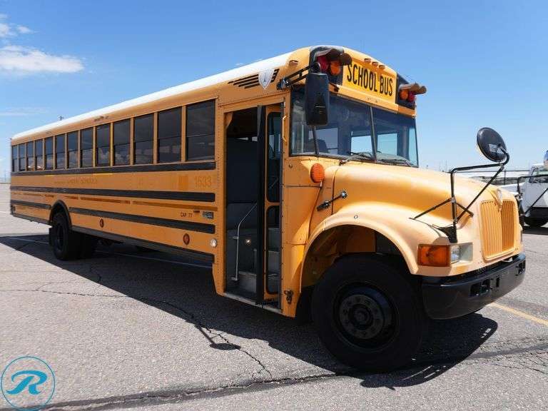 2004  IC Corporation  CE300  RWD  77-Passenger School Bus - Roller Auctions