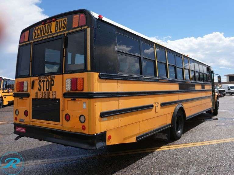 2008 Thomas Saf-T-Liner C2 Freightliner RWD 77-Passenger School Bus - Roller Auctions