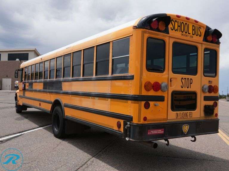 2006 IC Corporation CE300 RWD 77-Passenger School Bus - Roller Auctions